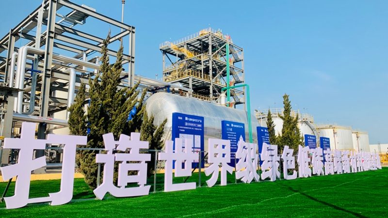 高性能复合材料：价格背后的考量因素